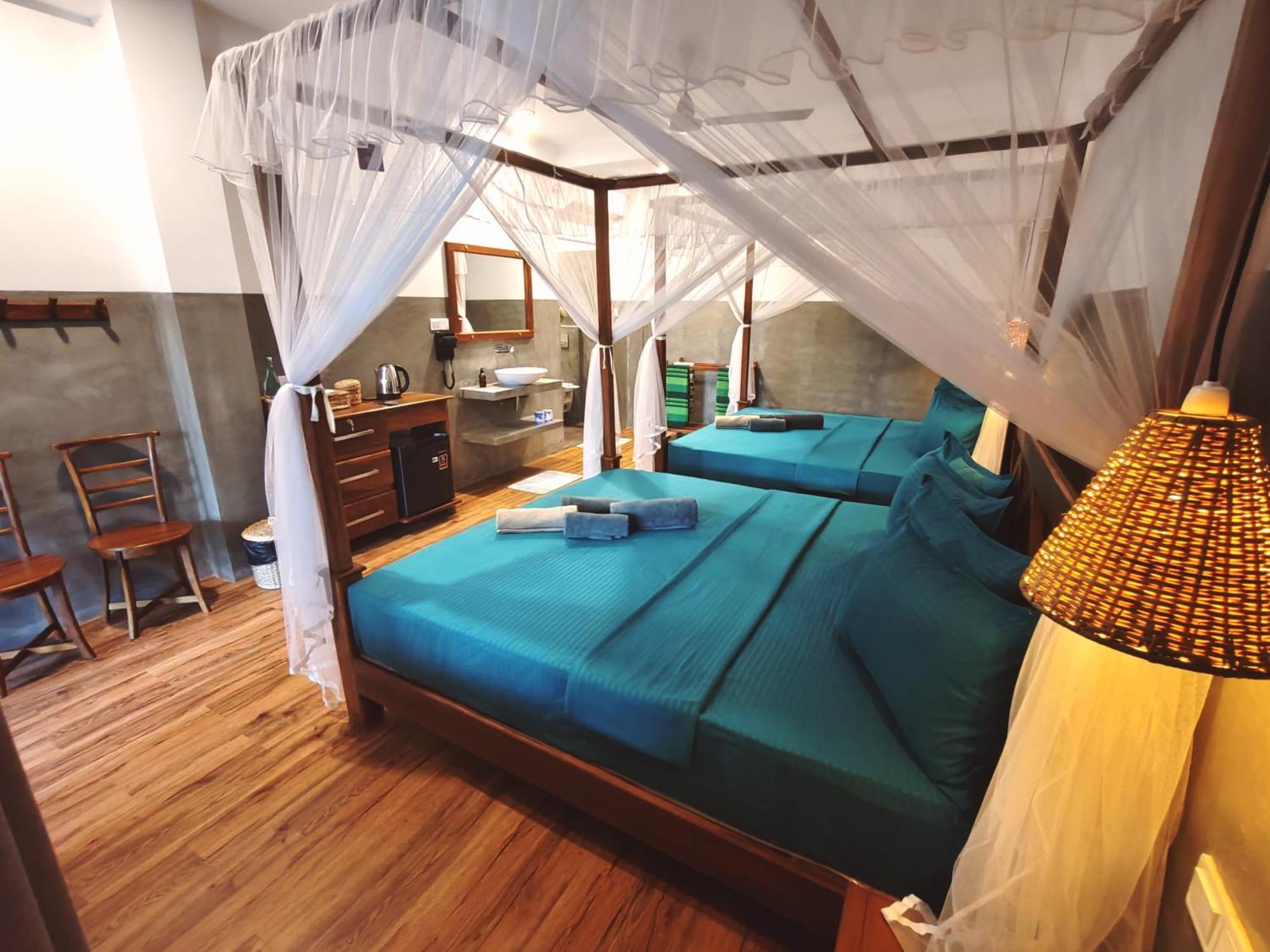 The Jungle View Hotel Mirissa Room photo